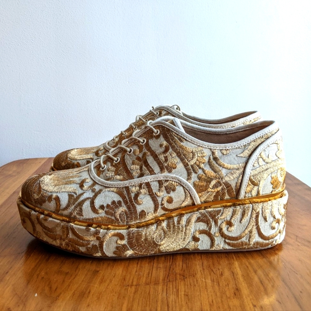 Tory Burch Cream/Gold Brocade Sneakers Sz 8